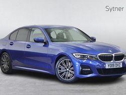 Blue Used 2019 BMW 330 M Sport | £22,500 (Fair price)