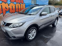Silver Used 2014 Nissan Qashqai Acenta Premium SUV | £4,495 (Fair price)