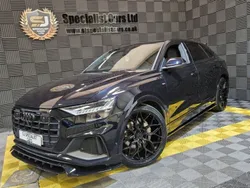 Black Used 2021 Audi Q8 Advanced SUV | £55,995 (Fair price)