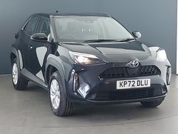 Black Used 2022 Toyota Yaris Hybrid Estate | £18,698 (Good price)