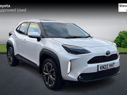 Used 2025 Toyota Yaris Hybrid Estate | £24,356 (Fair price)