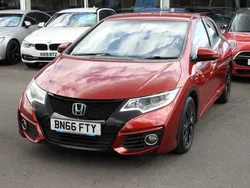 Red Used 2016 Honda Civic SE Plus Hatchback | £5,985 (Fair price)