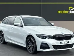 Alpine white gloss Used 2022 BMW 330e M Sport Estate | £22,500 (Fair price)