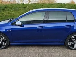 Metallic blue Used 2015 VW Golf VII R Hatchback | £12,495 (Fair price)