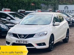White Used 2017 Nissan Pulsar N-Connecta Hatchback | £6,694 (Fair price)