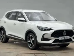 White Used 2023 MG HS SE SUV | £16,205 (Fair price)