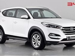 White Used 2016 Hyundai Tucson SE SUV | £8,680 (Fair price)