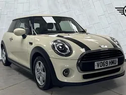 White Used 2019 Mini ONE Classic Hatchback | £12,950 (Fair price)