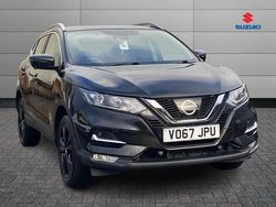 Black Used 2017 Nissan Qashqai N-Connecta SUV | £8,441 (Fair price)