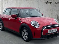 Chili red Used 2021 Mini Cooper Comfort Hatchback | £14,963 (Fair price)