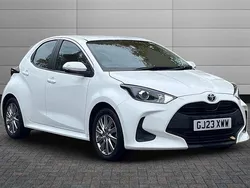 White Used 2023 Toyota Yaris Hybrid Hatchback | £16,895 (Fair price)