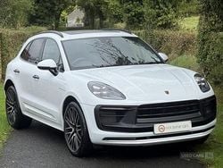 Used 2023 Porsche Macan SUV | £64,995 (Fair price)