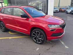Velvet red metallic Used 2019 Skoda Karoq SUV | £17,950 (Expensive)