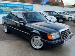 Black Used 1991 Mercedes 260 Sedan | £8,980