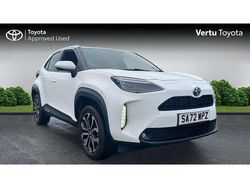 White Used 2022 Toyota Yaris Cross Design SUV | £19,199 (Fair price)