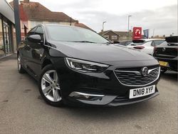 Black Used 2018 Vauxhall Insignia Elite Hatchback | £10,399 (Fair price)