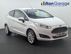 White Used 2015 Ford Fiesta Titanium Hatchback | £9,400 (Fair price)