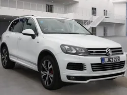 White Used 2013 VW Touareg R-line SUV | £10,495 (Fair price)