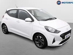 White Used 2024 Hyundai i10 Advanced Hatchback | £13,799 (Fair price)