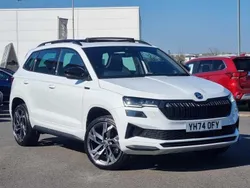 Moon white Used 2024 Skoda Karoq SportLine SUV | £27,995 (Fair price)