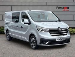 Grey New 2025 Renault Trafic Van | £41,025