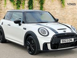 White Used 2023 Mini Cooper S Hatch Hatchback | £21,886 (Fair price)