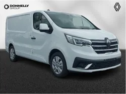 Solid glacier white New 2024 Renault Trafic Van | £24,495
