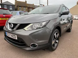 Grey Used 2017 Nissan Qashqai N-Connecta SUV | £11,495 (Fair price)