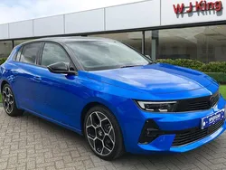Blue Used 2024 Vauxhall Astra Ultimate Hatchback | £22,695 (Fair price)