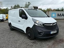 White Used 2018 Vauxhall Vivaro Van | £8,150 (Fair price)