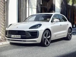 Carrara white metallic Used 2023 Porsche Macan GTS SUV | £77,990