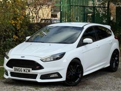 White Used 2016 Ford Focus ST Hatchback | £7,490 (Super price)