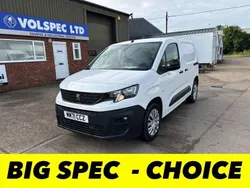 White Used 2022 Peugeot Partner Premium MPV | £8,000 (Super price)
