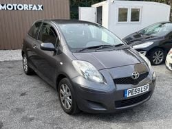 Grey Used 2009 Toyota Yaris Hatchback | £1,800 (Fair price)