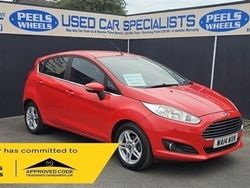 Red Used 2014 Ford Fiesta Zetec Hatchback | £3,475 (Fair price)