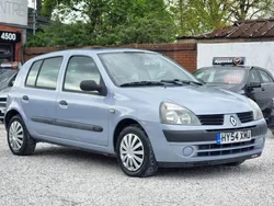 Silver Used 2004 Renault Clio II Expression Hatchback | £1,495 (Fair price)