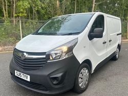 White Used 2015 Vauxhall Vivaro Van | £5,995 (Good price)