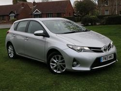 Used 2013 Toyota Auris Multidrive S | £6,495 (Fair price)