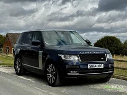 Blue Used 2014 Land Rover Range Rover Vogue SE SUV | £19,495 (A bit pricey)