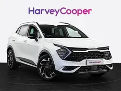 White Used 2023 Kia Sportage 4 SUV | £26,950 (Fair price)