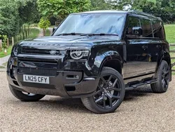 Black Used 2025 Land Rover Defender HSE Dynamic SUV | £83,949