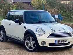 White Used 2010 Mini Cooper Hatch Hatchback | £2,490