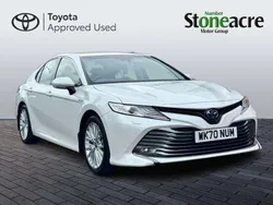 White Used 2020 Toyota Camry Sedan | £19,600 (Fair price)
