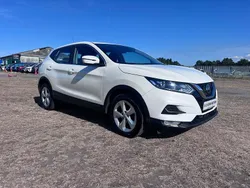 White Used 2018 Nissan Qashqai Acenta SUV | £9,995 (Super price)