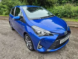 Blue Used 2020 Toyota Yaris Hybrid Hatchback | £13,995 (Fair price)