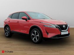 Red Used 2022 Nissan Qashqai N-Connecta SUV | £18,740 (Fair price)