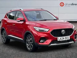 Tri coat dynamic red Used 2024 MG ZS Exclusive Sedan | £15,638 (Fair price)