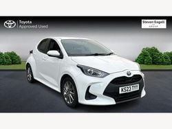 White Used 2023 Toyota Yaris Hybrid Hatchback | £15,916 (Good price)