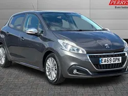 Used 2018 Peugeot 208 Signature Sky Hatchback | £8,199 (Fair price)
