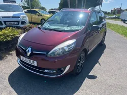 Red Used 2013 Renault Grand Scénic III Bose Edition MPV | £4,995 (Fair price)